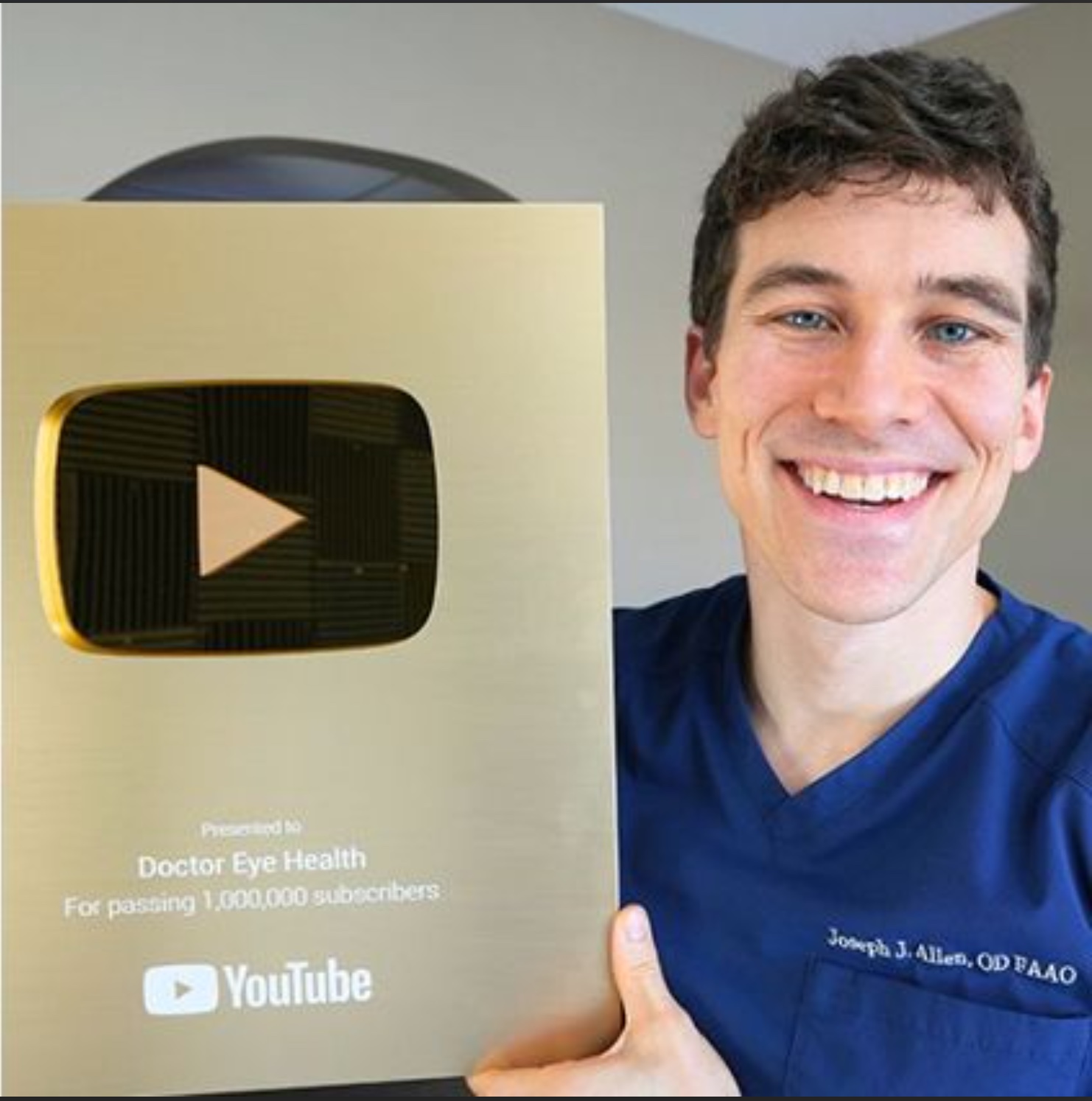 Dr. Eye Health - VRA Student with Gold Play Button